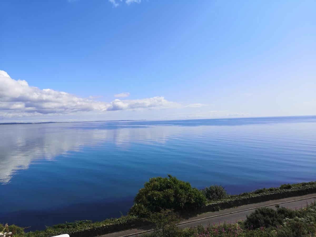 Sea-View Apartment Ньюкасл Экстерьер фото